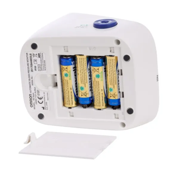 4. Тонометр Omron M2 Basic с адаптером универсальная веерообразная манжета 22-42 см