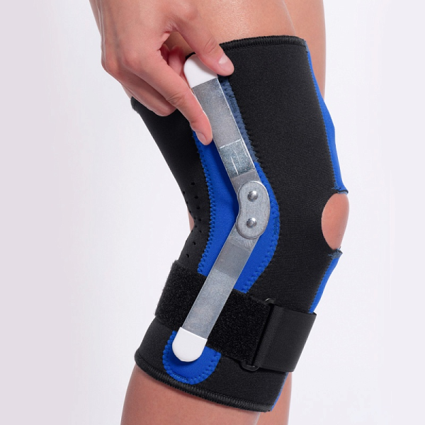 Ortez_kolennyy_razemnyy_s_politsentricheskimi_sharnirami_Fosta_F_1293_5_