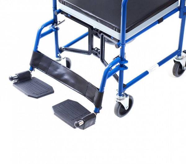 3. Кресло-коляска Ortonica TU 34 с санитарным оснащением