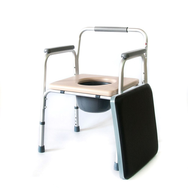 2. Кресло-туалет FS895L Мега-Оптим с санитарным оснащением